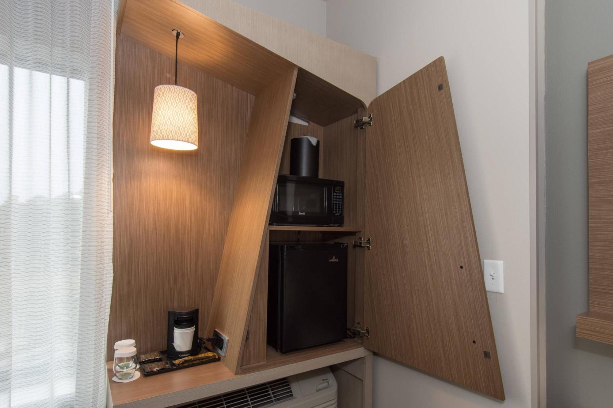 Courtyard By Marriott Raleigh-durham Airport/brier Creek