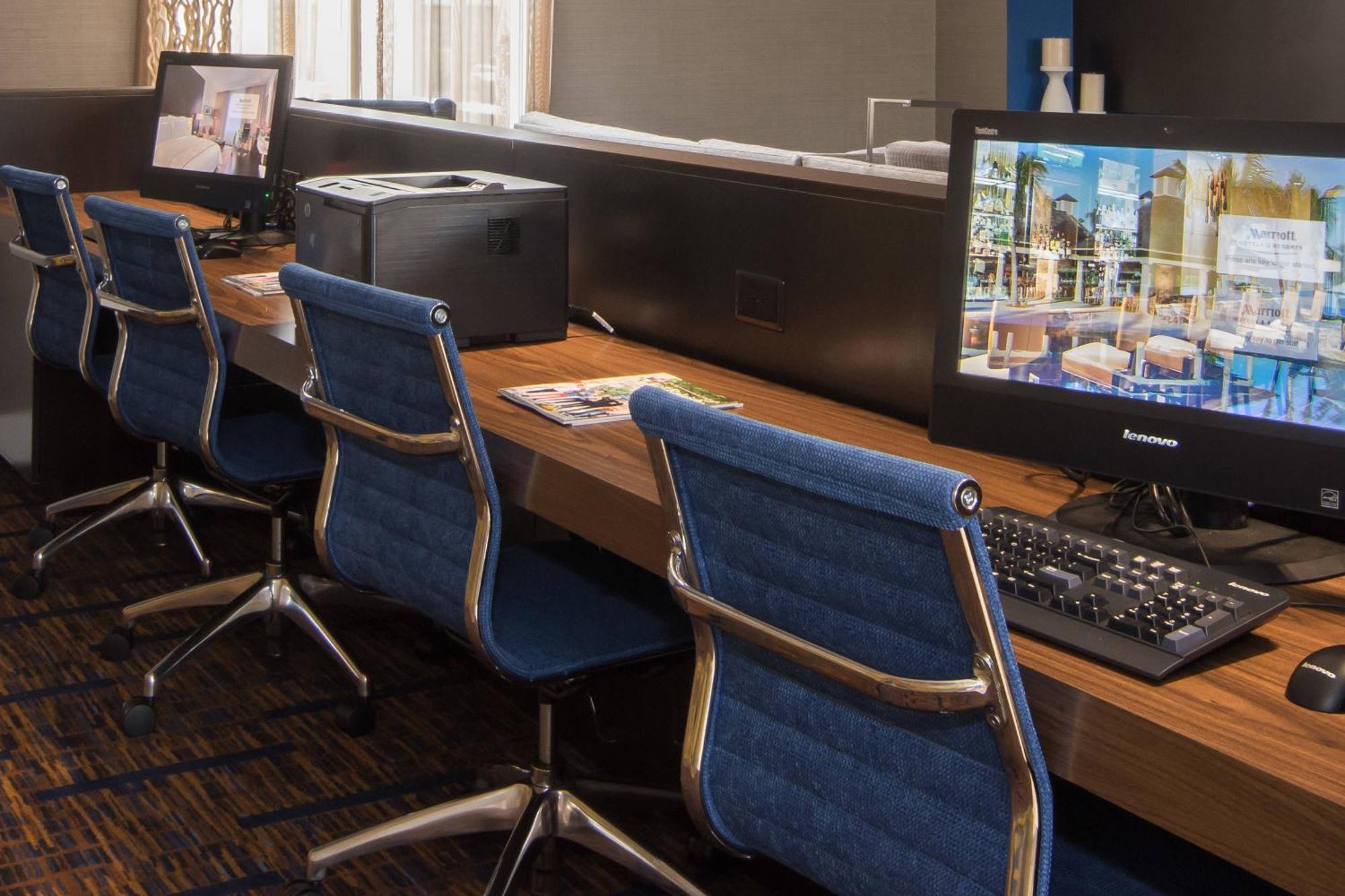 Courtyard By Marriott Raleigh-durham Airport/brier Creek 3* Raleigh