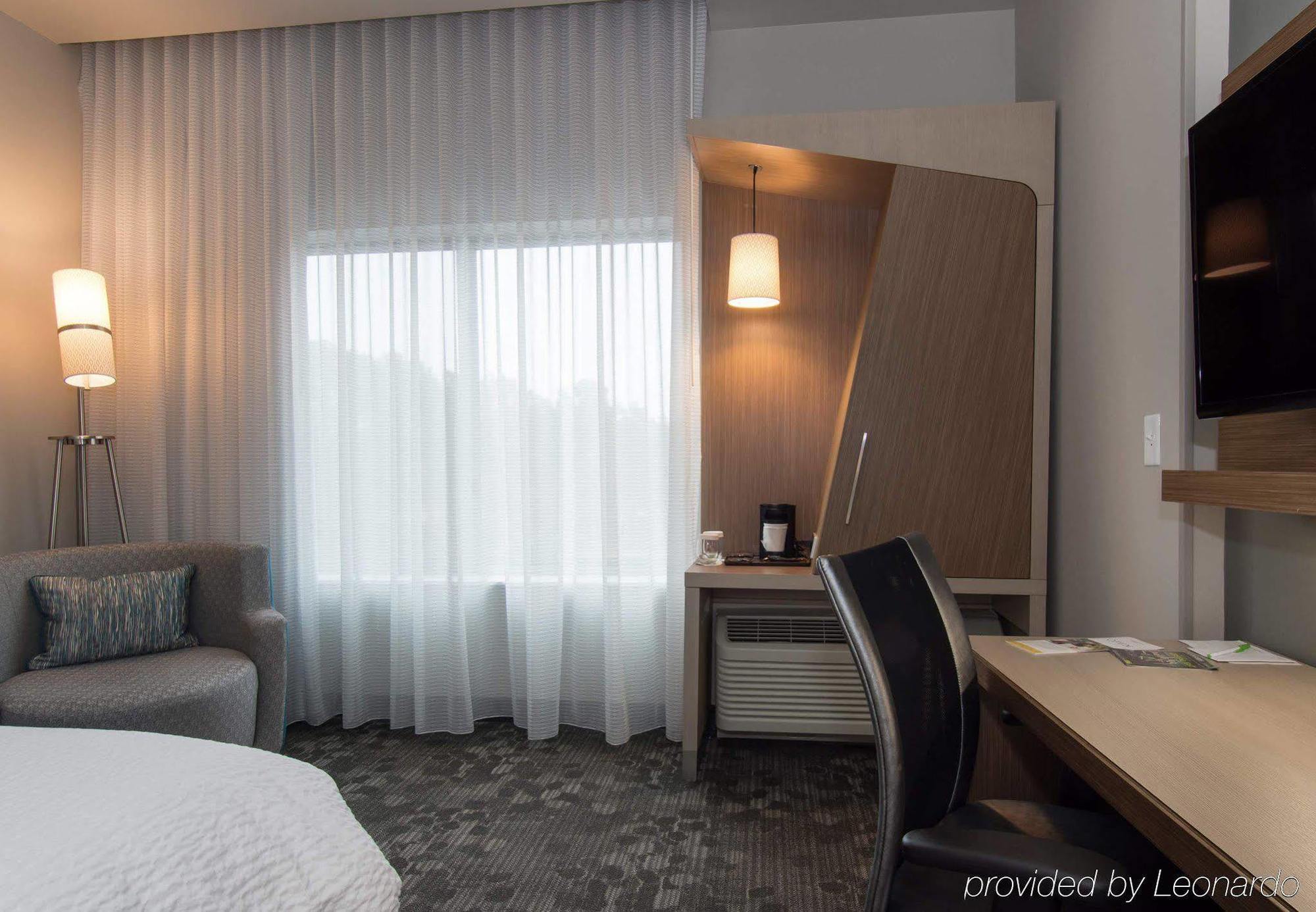 Hotel Courtyard By Marriott Raleigh-durham Airport/brier Creek 3*